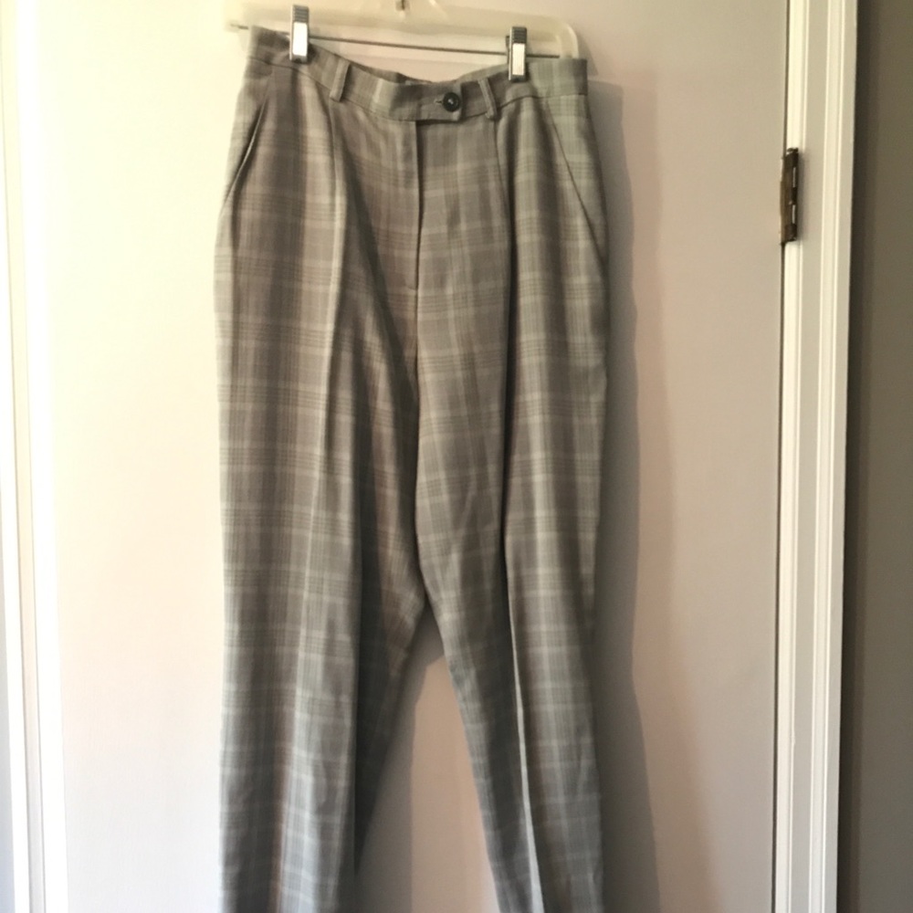 Lined grey dress pants, Barney’s N.Y. sz 8